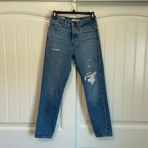 Levi’s wedgie straight crop jeans distressed light wash size 24 NWOT